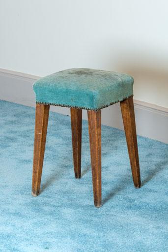 théâtre chaise fauteuil © Pierre-Marie Barbe-Richaud / Région Bourgogne-Franche-Comté, Inventaire du patrimoine - 2022  théâtre chaise fauteuil © Pierre-Marie Barbe-Richaud / Région Bourgogne-Franche-Comté, Inventaire du patrimoine - 2022