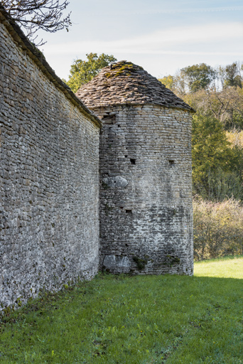  fortification d'agglomération © Pierre-Marie Barbe-Richaud / Région Bourgogne-Franche-Comté, Inventaire du patrimoine - 2022