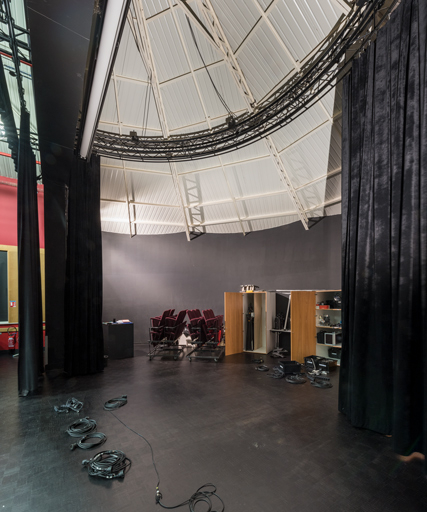 salle des fêtes salle de spectacle © Pierre-Marie Barbe-Richaud / Région Bourgogne-Franche-Comté, Inventaire du patrimoine - 2022  salle des fêtes salle de spectacle © Pierre-Marie Barbe-Richaud / Région Bourgogne-Franche-Comté, Inventaire du patrimoine - 2022