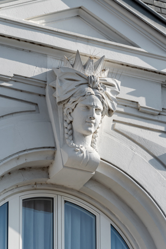  salle de spectacle cinéma hôtel de voyageurs restaurant © Pierre-Marie Barbe-Richaud / Région Bourgogne-Franche-Comté, Inventaire du patrimoine - 2023