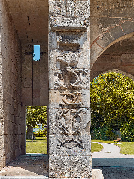  fortification d'agglomération porte de ville © Thierry Kuntz / Région Bourgogne-Franche-Comté, Inventaire du patrimoine - 2023