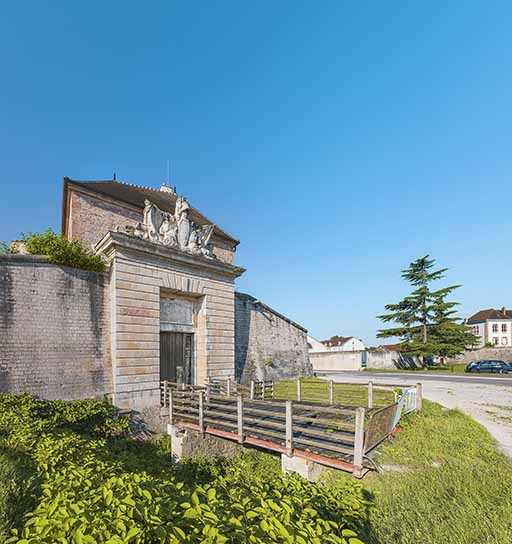  fortification d'agglomération porte de ville © Thierry Kuntz / Région Bourgogne-Franche-Comté, Inventaire du patrimoine - 2023