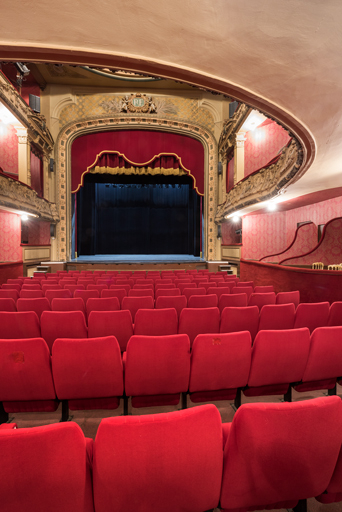 théâtre © Pierre-Marie Barbe-Richaud / Région Bourgogne-Franche-Comté, Inventaire du patrimoine - 2023  théâtre © Pierre-Marie Barbe-Richaud / Région Bourgogne-Franche-Comté, Inventaire du patrimoine - 2023