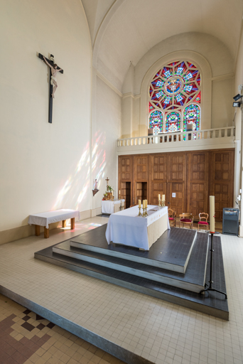 église choeur autel verrière tribune confessionnal sacristie croix transept © Pierre-Marie Barbe-Richaud / Région Bourgogne-Franche-Comté, Inventaire du patrimoine - 2023  église choeur autel verrière tribune confessionnal sacristie croix transept © Pierre-Marie Barbe-Richaud / Région Bourgogne-Franche-Comté, Inventaire du patrimoine - 2023