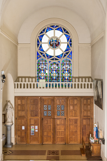 verrière transept tribune garde-corps de tribune © Pierre-Marie Barbe-Richaud / Région Bourgogne-Franche-Comté, Inventaire du patrimoine - 2023  verrière transept tribune garde-corps de tribune © Pierre-Marie Barbe-Richaud / Région Bourgogne-Franche-Comté, Inventaire du patrimoine - 2023