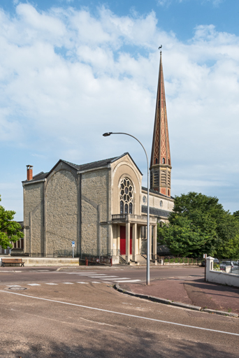 église transept © Pierre-Marie Barbe-Richaud / Région Bourgogne-Franche-Comté, Inventaire du patrimoine - 2023  église transept © Pierre-Marie Barbe-Richaud / Région Bourgogne-Franche-Comté, Inventaire du patrimoine - 2023