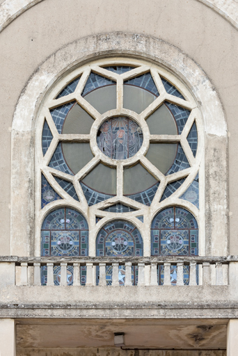 verrière © Pierre-Marie Barbe-Richaud / Région Bourgogne-Franche-Comté, Inventaire du patrimoine - 2023  verrière © Pierre-Marie Barbe-Richaud / Région Bourgogne-Franche-Comté, Inventaire du patrimoine - 2023