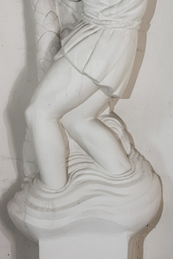 sculpture © Pierre-Marie Barbe-Richaud / Région Bourgogne-Franche-Comté, Inventaire du patrimoine - 2023  sculpture © Pierre-Marie Barbe-Richaud / Région Bourgogne-Franche-Comté, Inventaire du patrimoine - 2023