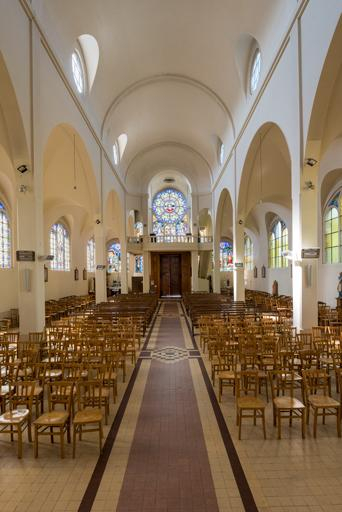 église verrière tribune nef © Pierre-Marie Barbe-Richaud / Région Bourgogne-Franche-Comté, Inventaire du patrimoine - 2023  église verrière tribune nef © Pierre-Marie Barbe-Richaud / Région Bourgogne-Franche-Comté, Inventaire du patrimoine - 2023