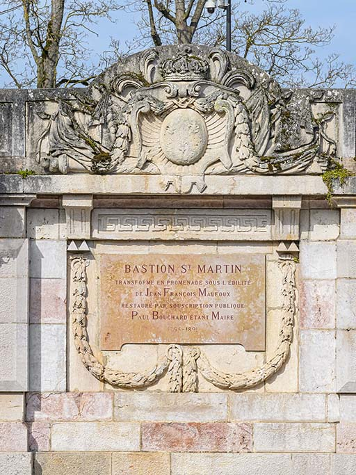 fortification d'agglomération bastion square © Thierry Kuntz / Région Bourgogne-Franche-Comté, Inventaire du patrimoine - 2024  fortification d'agglomération bastion square © Thierry Kuntz / Région Bourgogne-Franche-Comté, Inventaire du patrimoine - 2024
