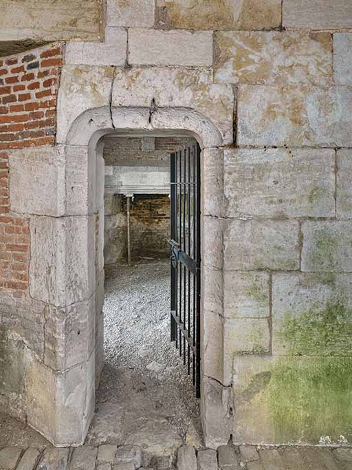 fortification d'agglomération corps de garde château fort © Thierry Kuntz / Région Bourgogne-Franche-Comté, Inventaire du patrimoine - 2024