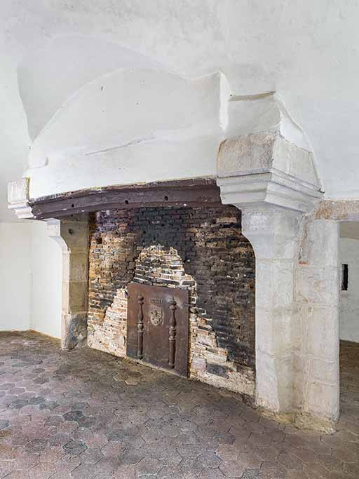  fortification d'agglomération château fort © Thierry Kuntz / Région Bourgogne-Franche-Comté, Inventaire du patrimoine - 2024