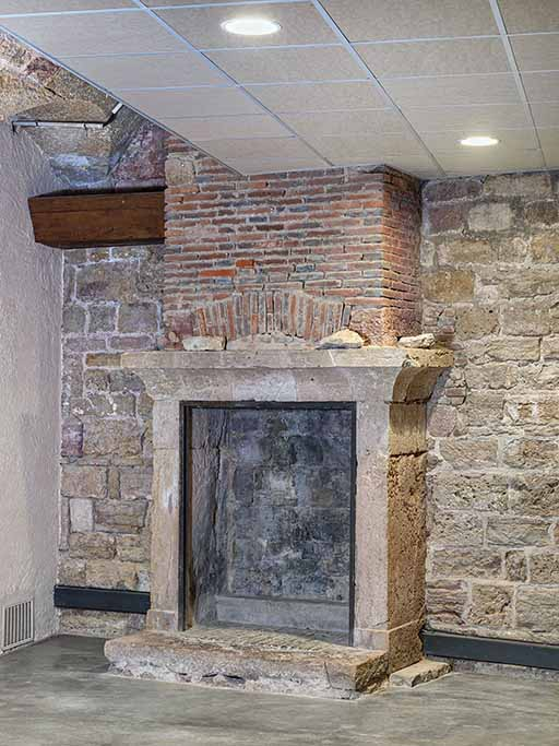  fortification d'agglomération château fort © Thierry Kuntz / Région Bourgogne-Franche-Comté, Inventaire du patrimoine - 2024