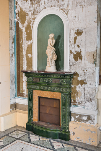 cheminée niche © Pierre-Marie Barbe-Richaud / Région Bourgogne-Franche-Comté, Inventaire du patrimoine - 2024  cheminée niche © Pierre-Marie Barbe-Richaud / Région Bourgogne-Franche-Comté, Inventaire du patrimoine - 2024