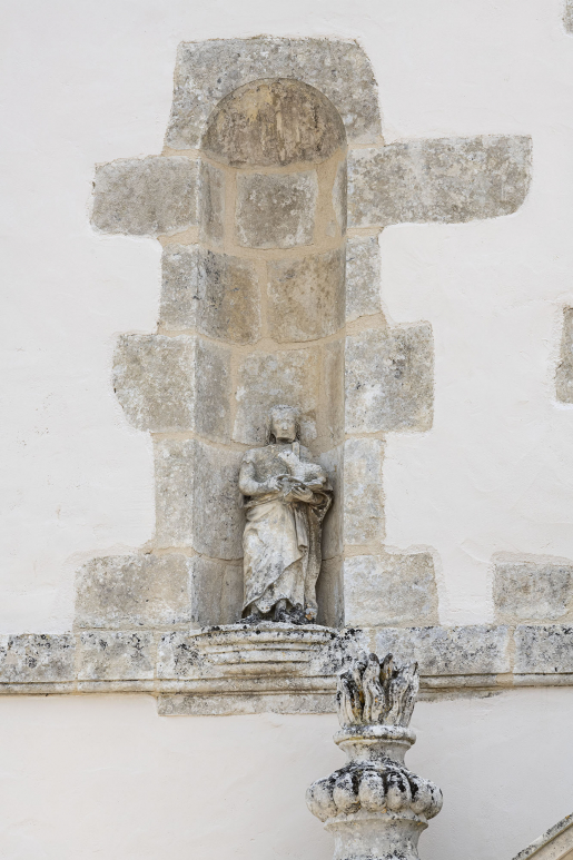 statue © Thierry Kuntz / Région Bourgogne-Franche-Comté, Inventaire du patrimoine - 2024  statue © Thierry Kuntz / Région Bourgogne-Franche-Comté, Inventaire du patrimoine - 2024
