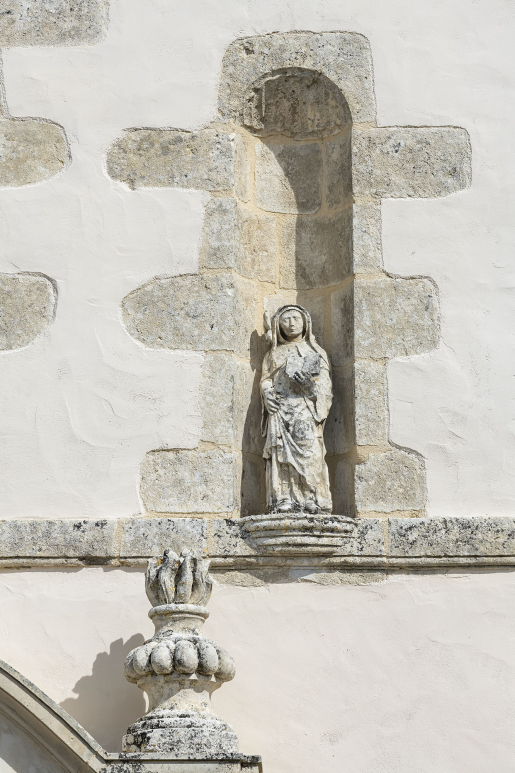 statue © Thierry Kuntz / Région Bourgogne-Franche-Comté, Inventaire du patrimoine - 2024  statue © Thierry Kuntz / Région Bourgogne-Franche-Comté, Inventaire du patrimoine - 2024