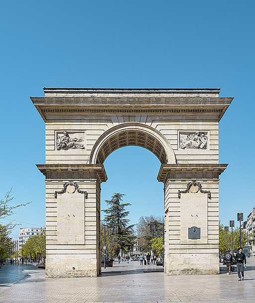 fortification d'agglomération porte de ville © Thierry Kuntz / Région Bourgogne-Franche-Comté, Inventaire du patrimoine - 2025