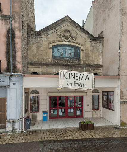  marché couvert cinéma passage couvert © Pierre-Marie Barbe-Richaud / Région Bourgogne-Franche-Comté, Inventaire du patrimoine - 2025