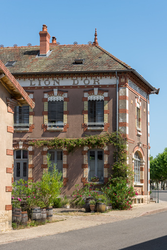  hôtel restaurant établissement de danse © Pierre-Marie Barbe-Richaud / Région Bourgogne-Franche-Comté, Inventaire du patrimoine - 2025