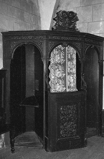 confessionnal © Liliane Hamelin / Région Bourgogne-Franche-Comté, Inventaire du patrimoine - 1968