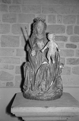 statue © Liliane Hamelin / Région Bourgogne-Franche-Comté, Inventaire du patrimoine - 1968