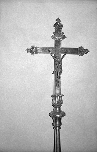 croix de procession © Liliane Hamelin / Région Bourgogne-Franche-Comté, Inventaire du patrimoine - 1968