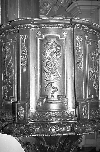 Deuxième panneau de la cuve. © Yves Sancey / Région Bourgogne-Franche-Comté, Inventaire du patrimoine - 1973