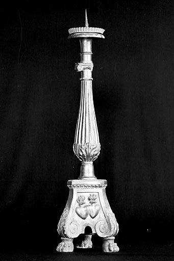 Vue de la face avec deux coeurs. © Yves Sancey / Région Bourgogne-Franche-Comté, Inventaire du patrimoine - 1973