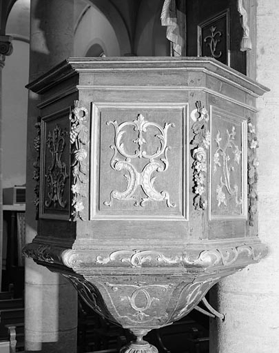 Détail d'un panneau de la cuve. © Yves Sancey / Région Bourgogne-Franche-Comté, Inventaire du patrimoine - 1974