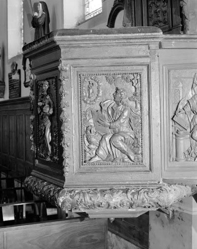 Détail de la cuve : panneau représentant saint Jean. © Yves Sancey / Région Bourgogne-Franche-Comté, Inventaire du patrimoine - 1974