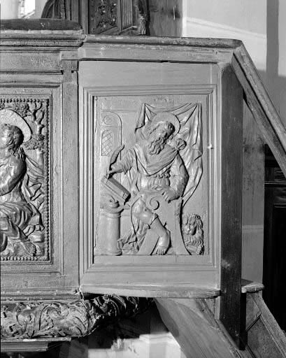 Détail de la cuve : panneau représentant saint Marc. © Yves Sancey / Région Bourgogne-Franche-Comté, Inventaire du patrimoine - 1974