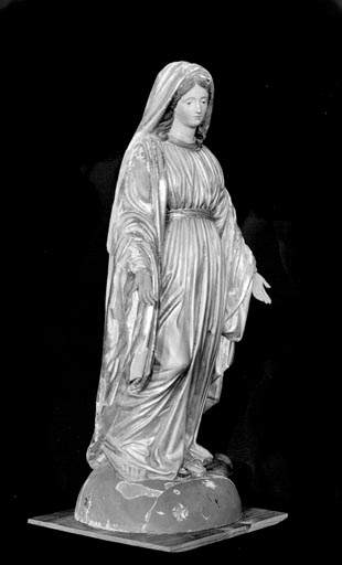 Vue de trois quarts droit. © Yves Sancey / Région Bourgogne-Franche-Comté, Inventaire du patrimoine - 1974