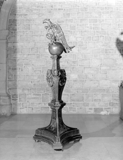 Lutrin à aigle monocéphale : vue de profil. © Yves Sancey / Région Bourgogne-Franche-Comté, Inventaire du patrimoine - 1974