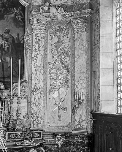 Détail : parclose droit du retable. © Yves Sancey / Région Bourgogne-Franche-Comté, Inventaire du patrimoine - 1974