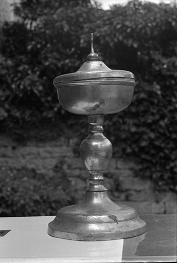 Ciboire en argent, XIXe siècle : vue d'ensemble © Guy Forestier / Région Bourgogne-Franche-Comté, Inventaire du patrimoine - 1974