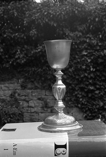 Calice en argent , XIXe siècle : vue d'ensemble © Guy Forestier / Région Bourgogne-Franche-Comté, Inventaire du patrimoine - 1974