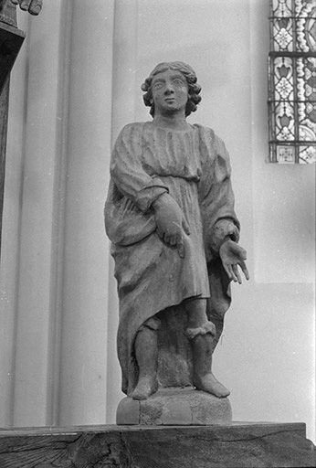 Statue en bois de saint Roch (?), 17ème siècle : vue de face © Guy Forestier / Région Bourgogne-Franche-Comté, Inventaire du patrimoine - 1974