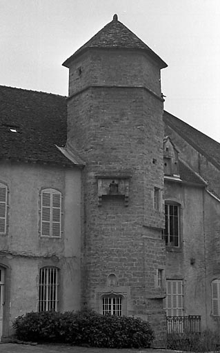 Détail de la façade antérieure. © Guy Forestier / Région Bourgogne-Franche-Comté, Inventaire du patrimoine - 1974