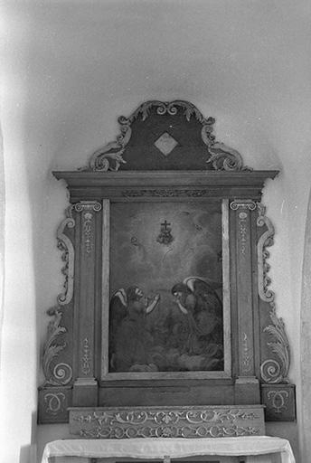 Retable et tableau représentant l'Adoration du Sacré-Coeur, situé dans le collatéral nord © Guy Forestier / Région Bourgogne-Franche-Comté, Inventaire du patrimoine - 1974