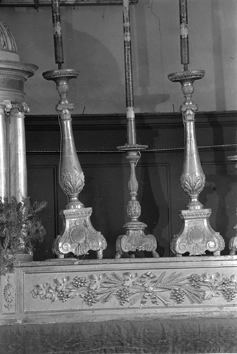 Chandeliers d'autel, bois peint doré, XVIIIe siècle : vue d'ensemble. © Guy Forestier / Région Bourgogne-Franche-Comté, Inventaire du patrimoine - 1974