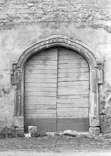 Détail d'un portail. © Guy Forestier / Région Bourgogne-Franche-Comté, Inventaire du patrimoine - 1974