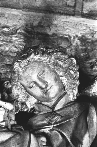 Détail : tête. © Guy Forestier / Région Bourgogne-Franche-Comté, Inventaire du patrimoine - 1974