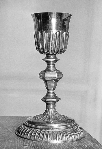 Calice : vue d'ensemble. © Guy Forestier / Région Bourgogne-Franche-Comté, Inventaire du patrimoine - 1974