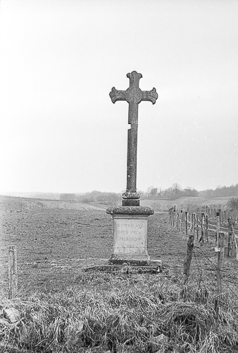 Vue d'ensemble. © Guy Forestier / Région Bourgogne-Franche-Comté, Inventaire du patrimoine - 1974