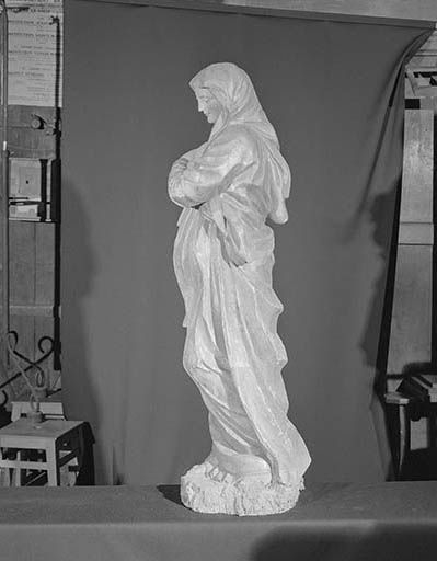 Profil gauche. © Yves Sancey / Région Bourgogne-Franche-Comté, Inventaire du patrimoine - 1974