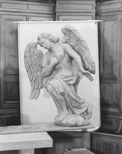 Vue de trois quarts droit. © Yves Sancey / Région Bourgogne-Franche-Comté, Inventaire du patrimoine - 1974