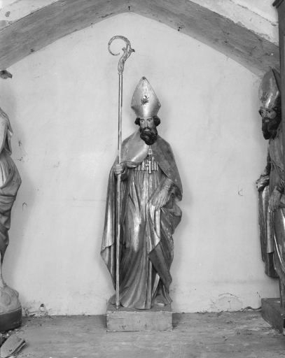 Deuxième évêque de face. © Yves Sancey / Région Bourgogne-Franche-Comté, Inventaire du patrimoine - 1974