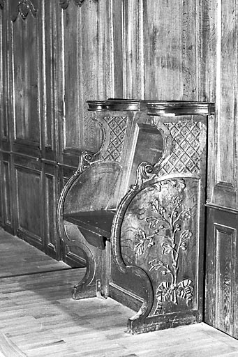 Vue d'une stalle. © Yves Sancey / Région Bourgogne-Franche-Comté, Inventaire du patrimoine - 1975