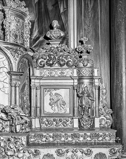 Détail : aile latérale droite du tabernacle tournant. © Yves Sancey / Région Bourgogne-Franche-Comté, Inventaire du patrimoine - 1975