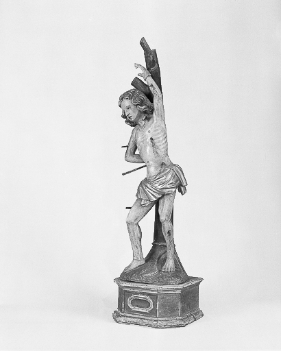 Vue de trois quarts, profil gauche. © Yves Sancey / Région Bourgogne-Franche-Comté, Inventaire du patrimoine - 1975